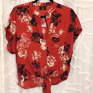 Short Sleeve, floral print, tie up Vici top